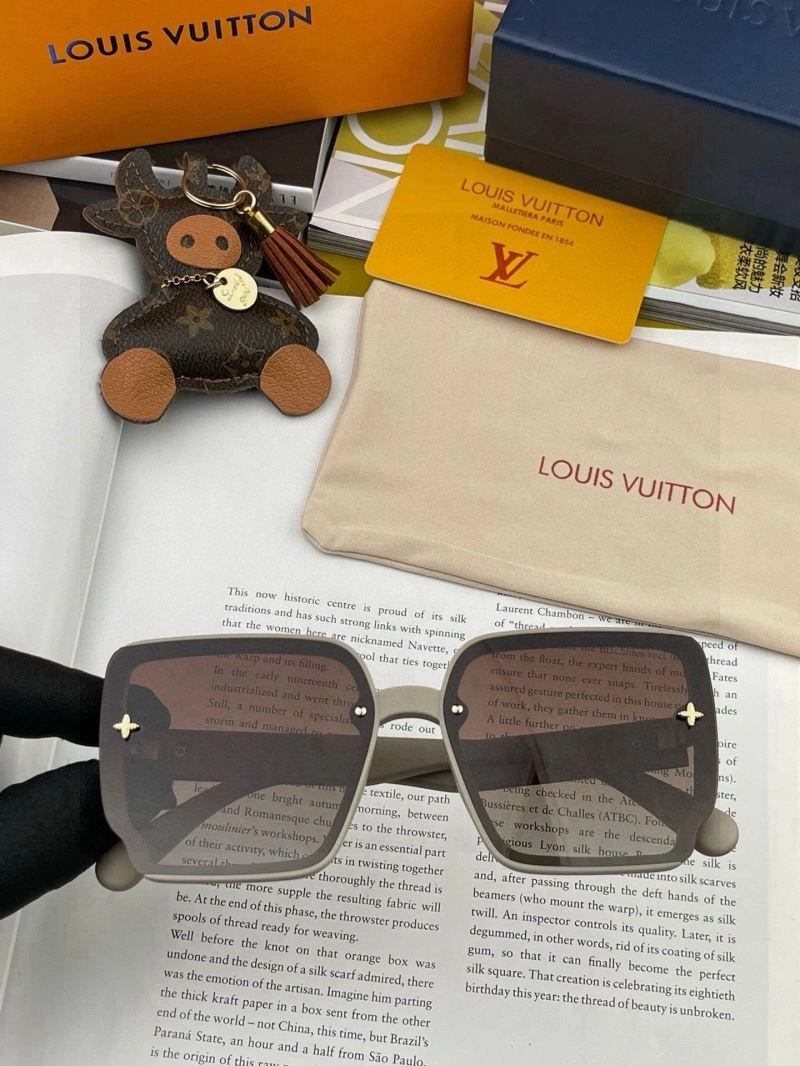 Breathable Louis Vuitton Sunglasses 280870