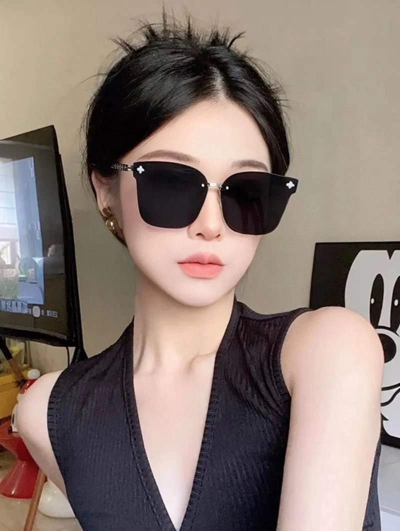 Louis Vuitton Sunglasses Unisex 280872