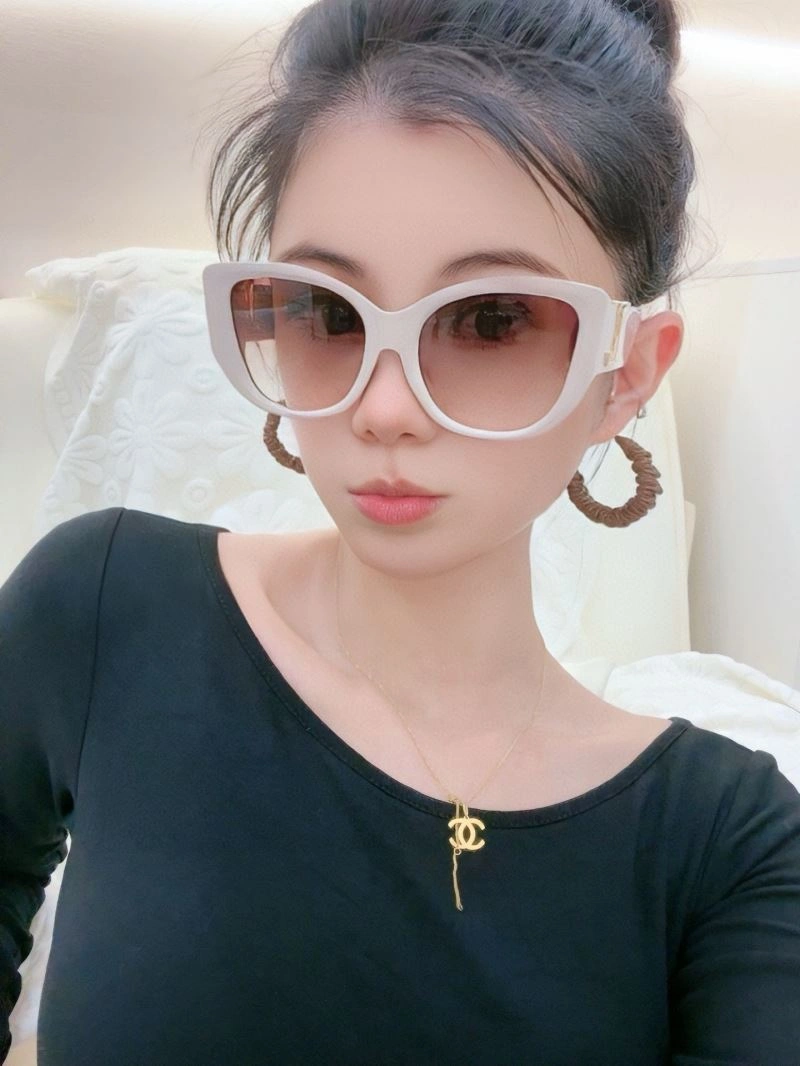 WellDesigned Louis Vuitton Sunglasses 280865