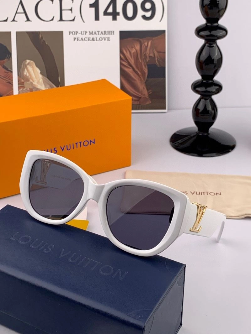 WellDesigned Louis Vuitton Sunglasses 280865