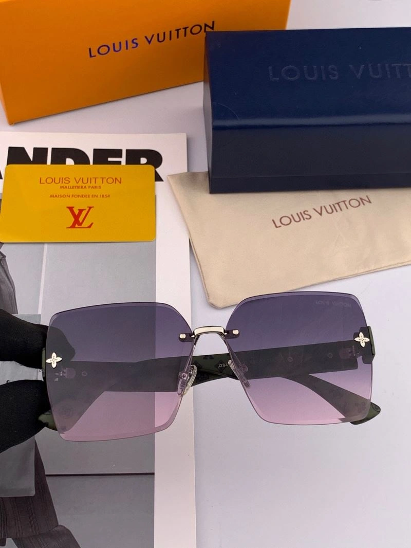Louis Vuitton Sunglasses OnTrend 280854