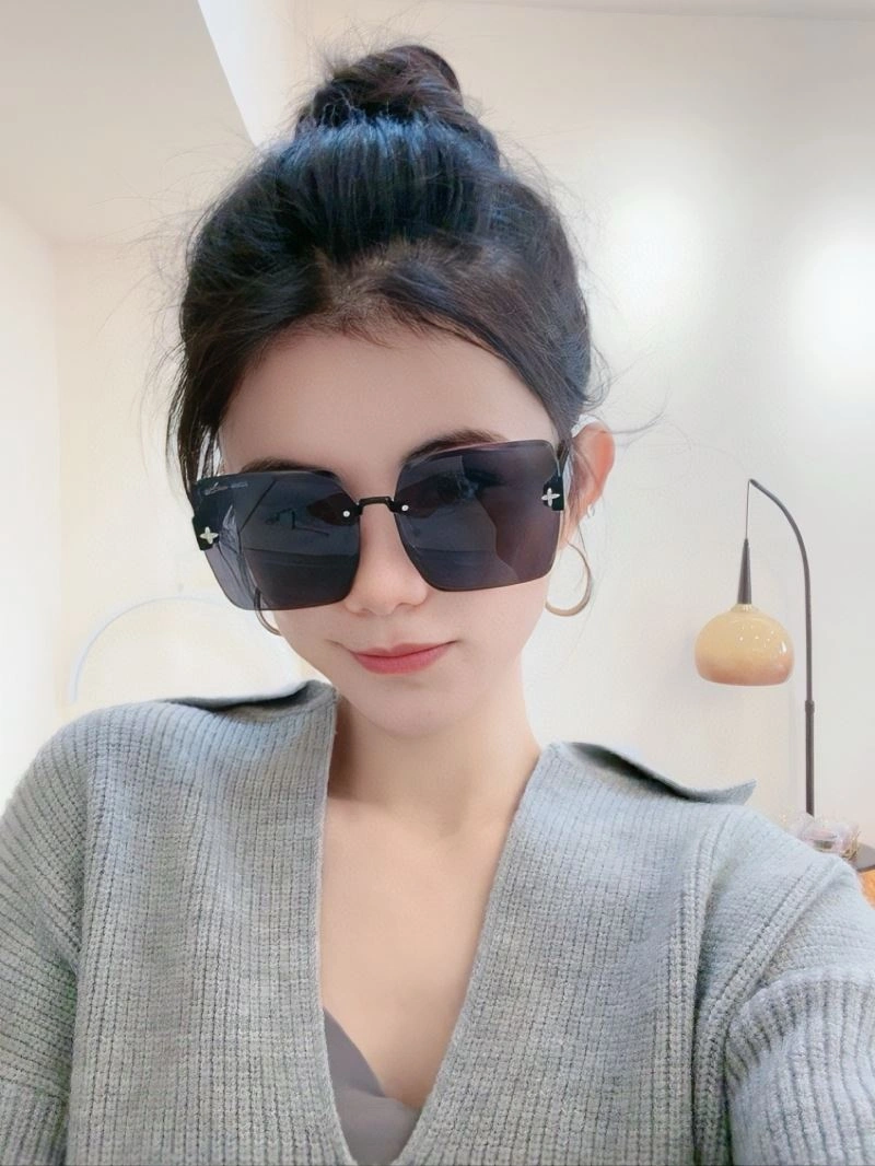 Louis Vuitton Sunglasses FashionForward 280853