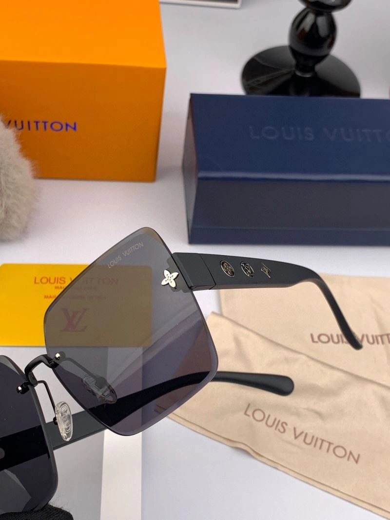 Louis Vuitton Sunglasses FashionForward 280853
