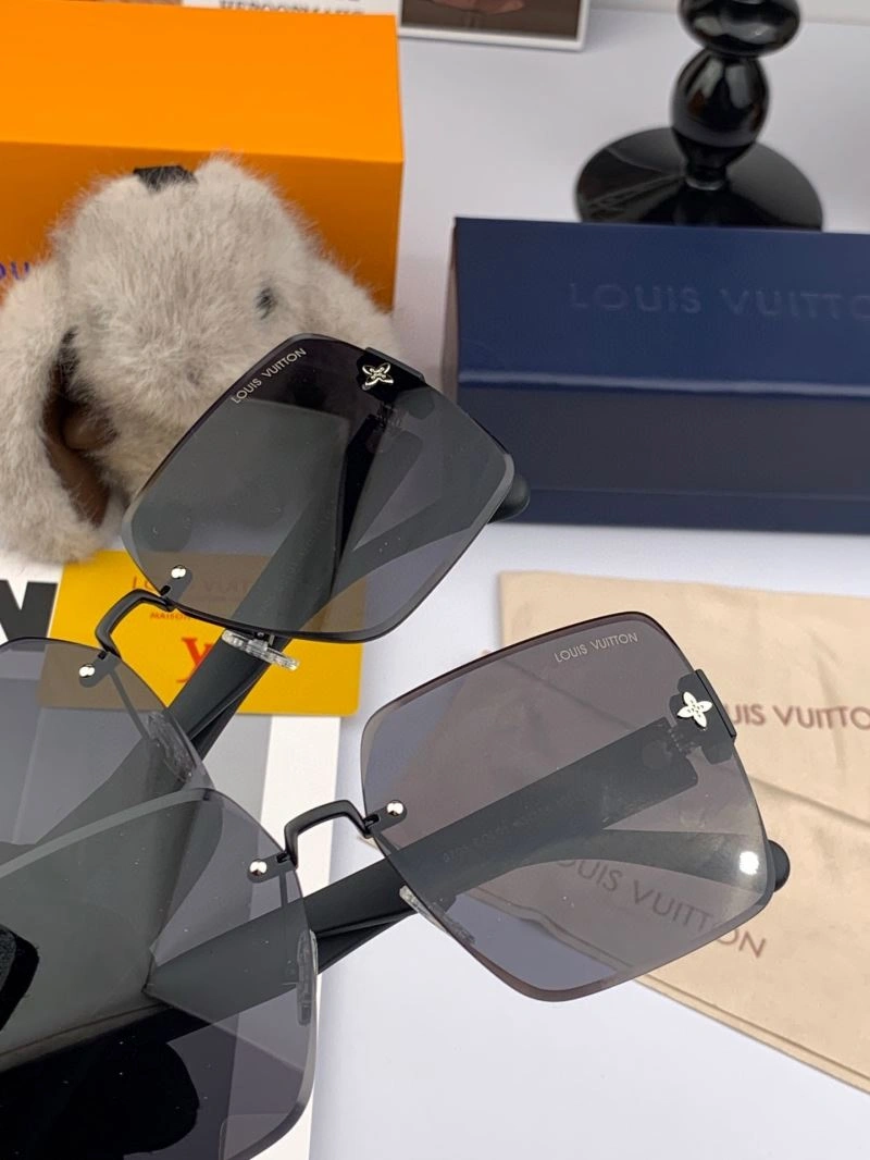 Louis Vuitton Sunglasses FashionForward 280853