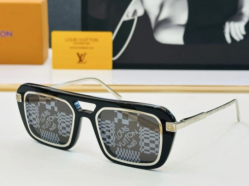 Bold Louis Vuitton Sunglasses 280852