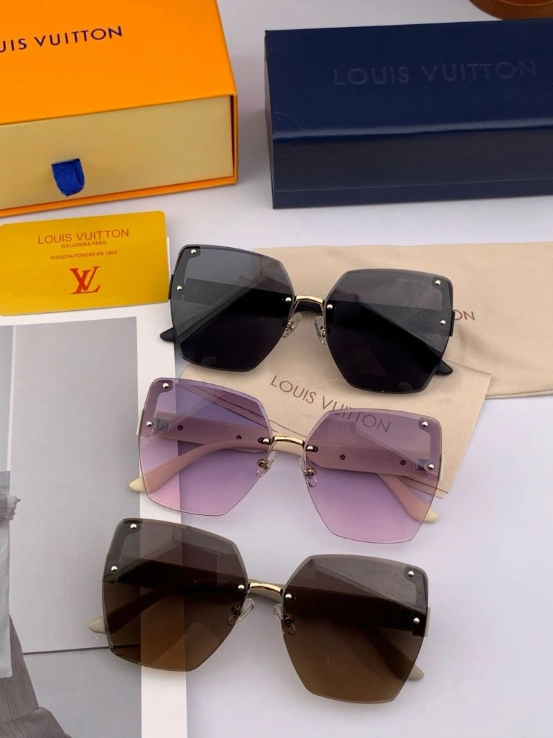 Bright Louis Vuitton Sunglasses 280851
