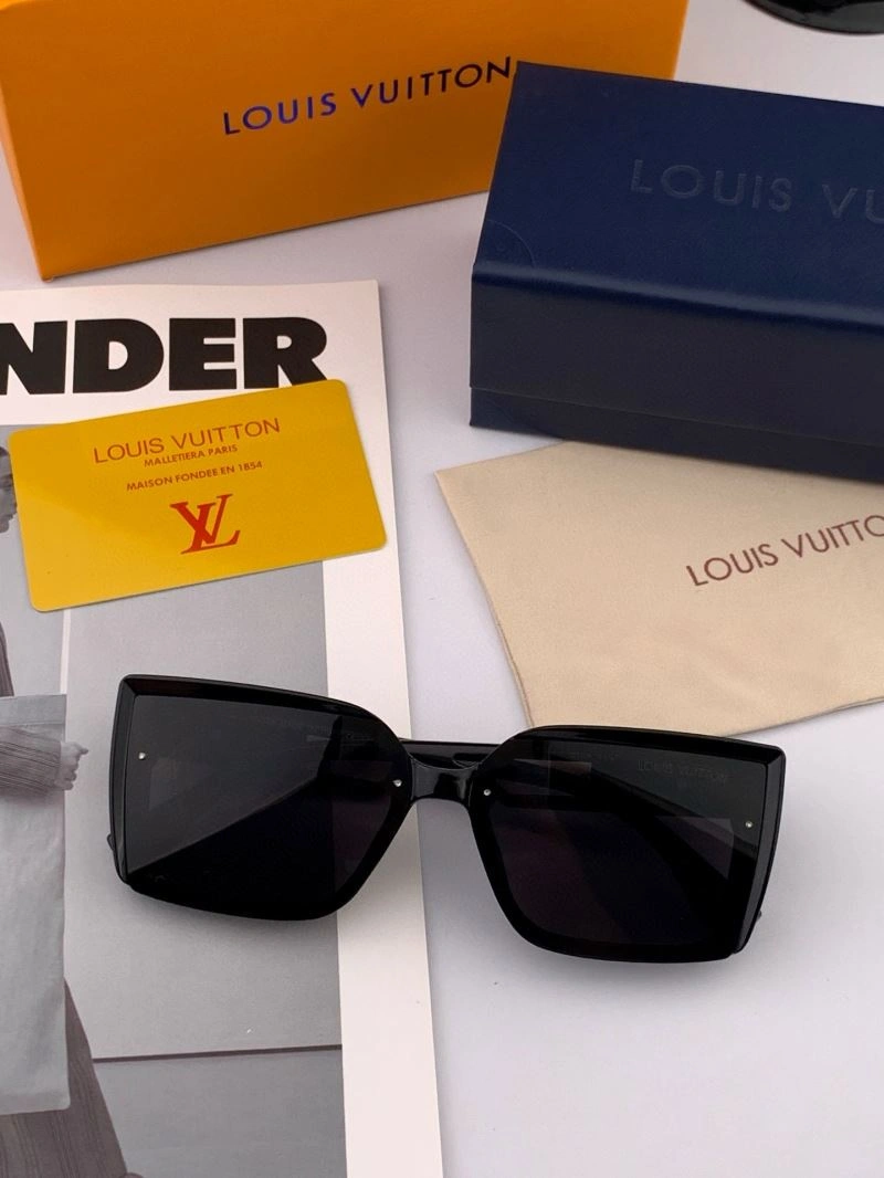 MultiPurpose Louis Vuitton Sunglasses 280844