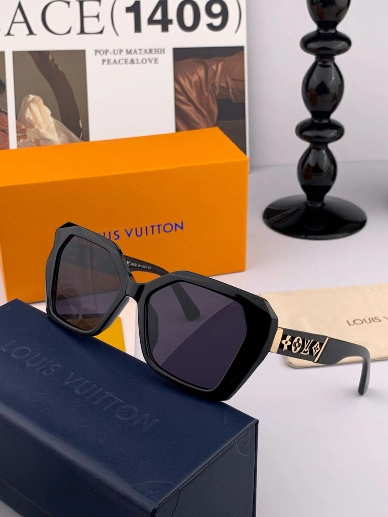 Bold Louis Vuitton Sunglasses 280843