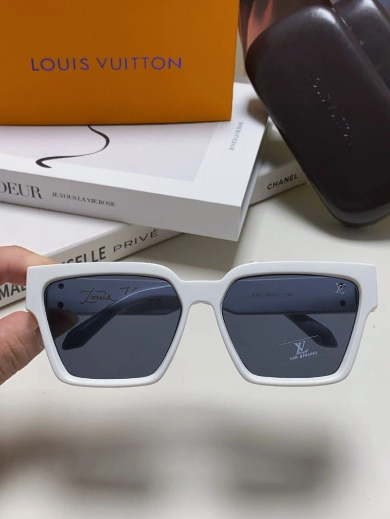 Louis Vuitton Sunglasses TechFriendly 280823