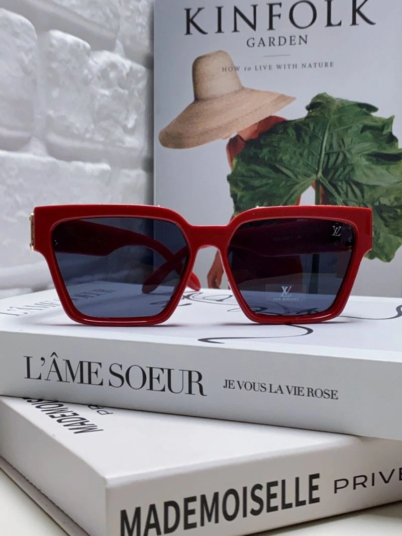 Louis Vuitton Sunglasses Comfortable 280817