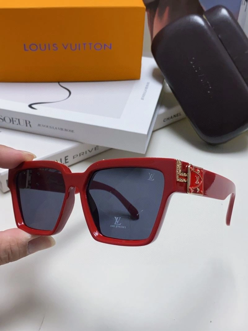 Louis Vuitton Sunglasses Comfortable 280817