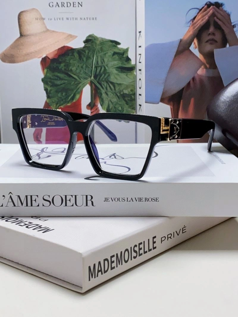 ModernLook Louis Vuitton Sunglasses 280835