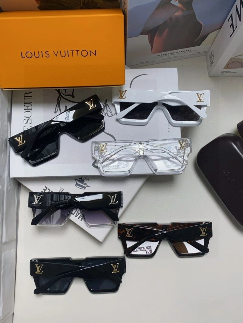 Louis Vuitton Sunglasses Bright 280841