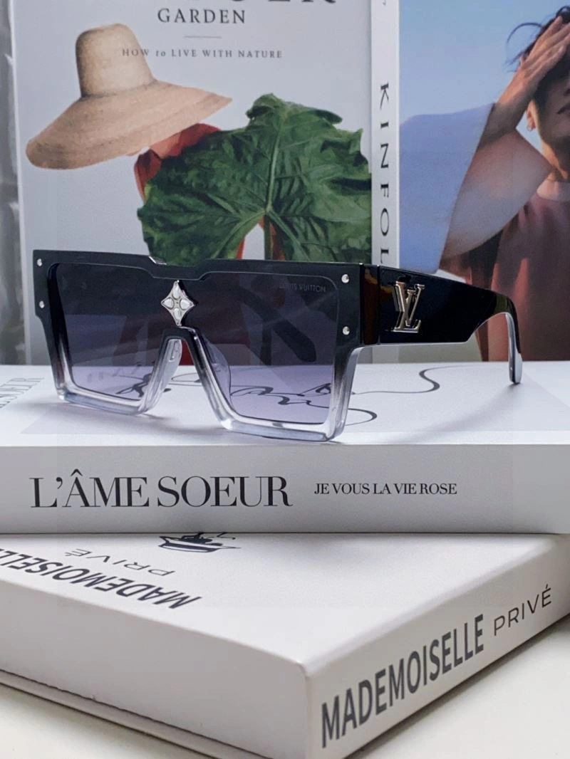 Louis Vuitton Sunglasses Bright 280841