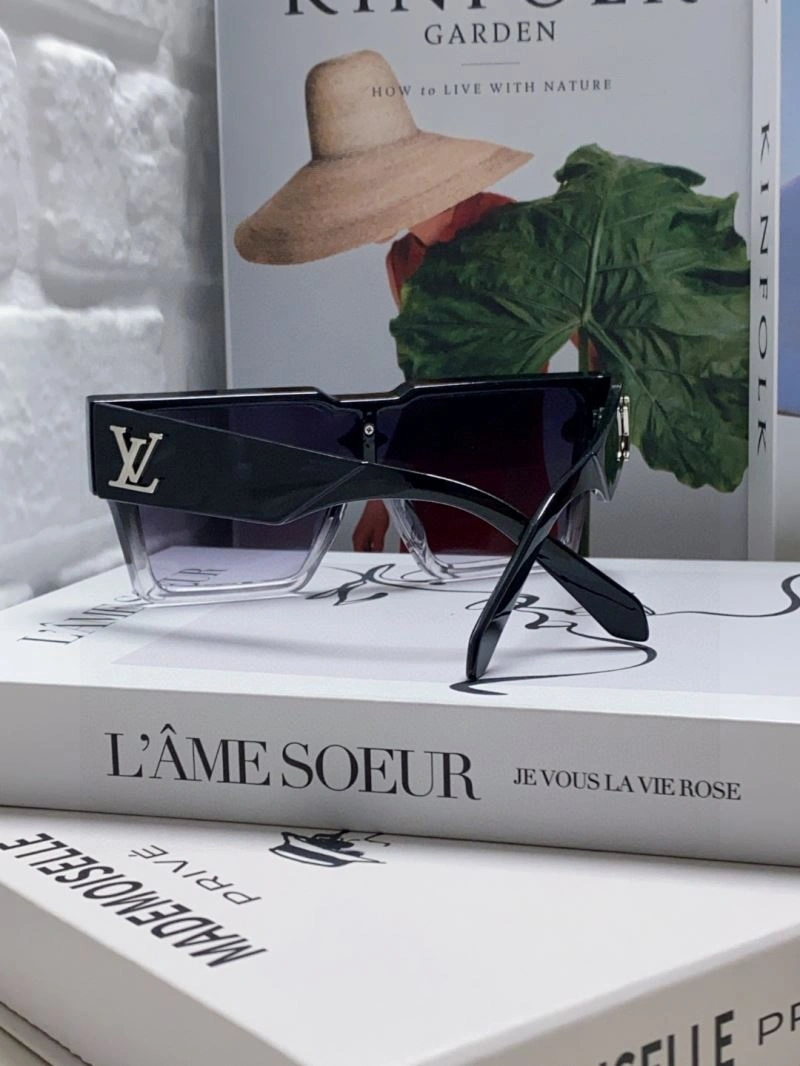 Louis Vuitton Sunglasses Bright 280841