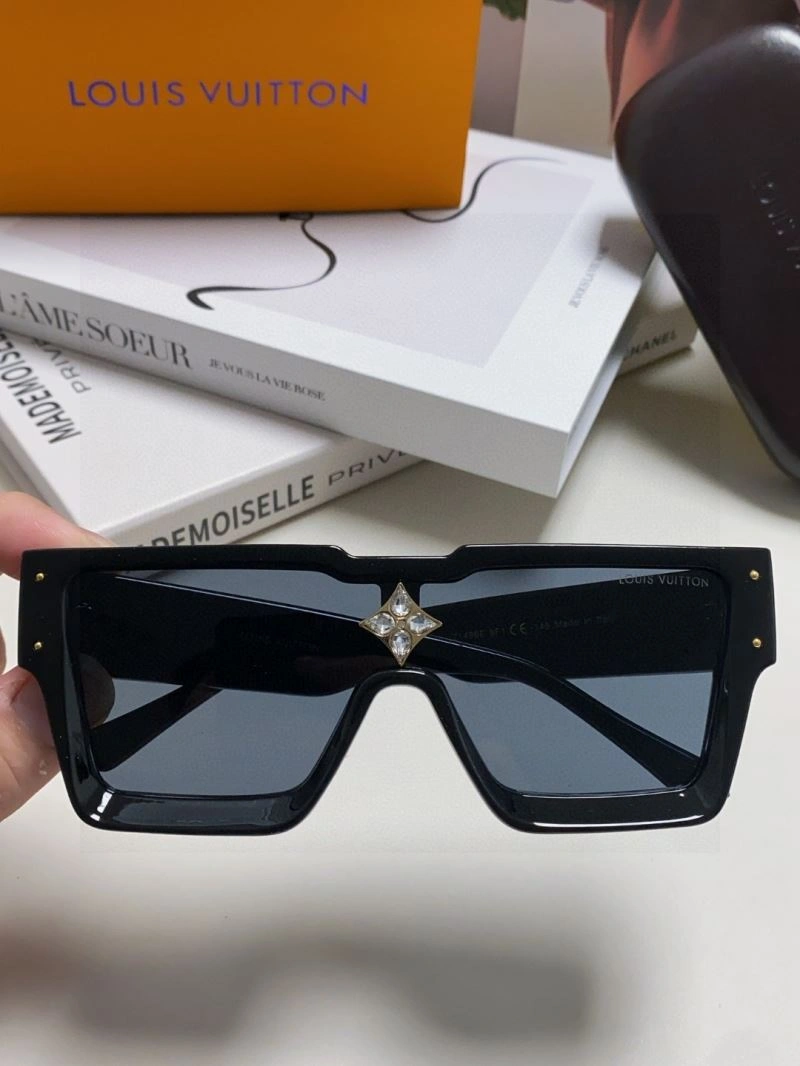 Louis Vuitton Sunglasses Soft 280839