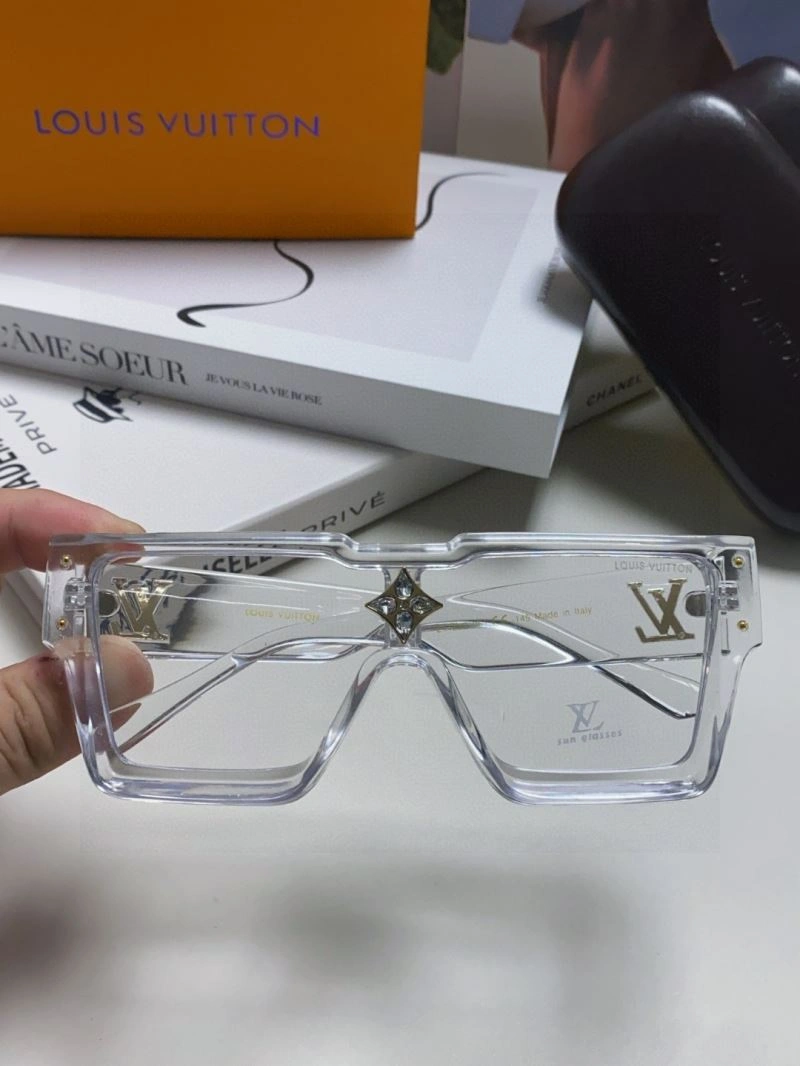 Louis Vuitton Sunglasses Refined 280838