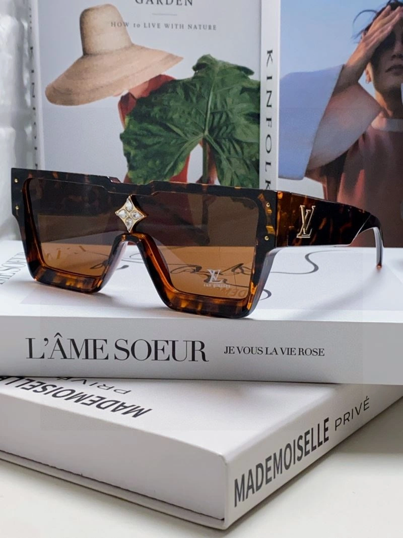 Louis Vuitton Sunglasses Vibrant 280834