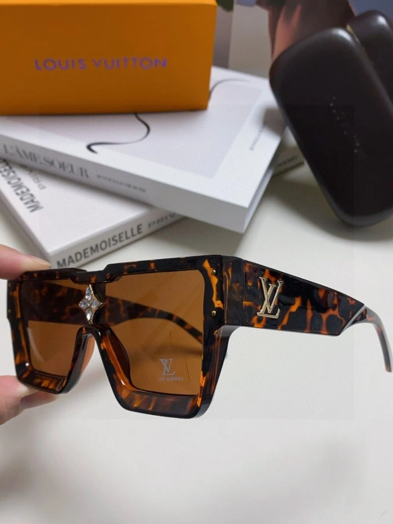 Louis Vuitton Sunglasses Vibrant 280834