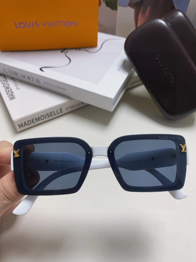 Louis Vuitton Sunglasses GoAnywhere 280830