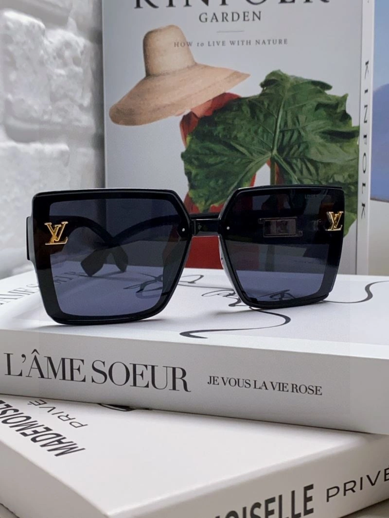Chic Louis Vuitton Sunglasses 280833