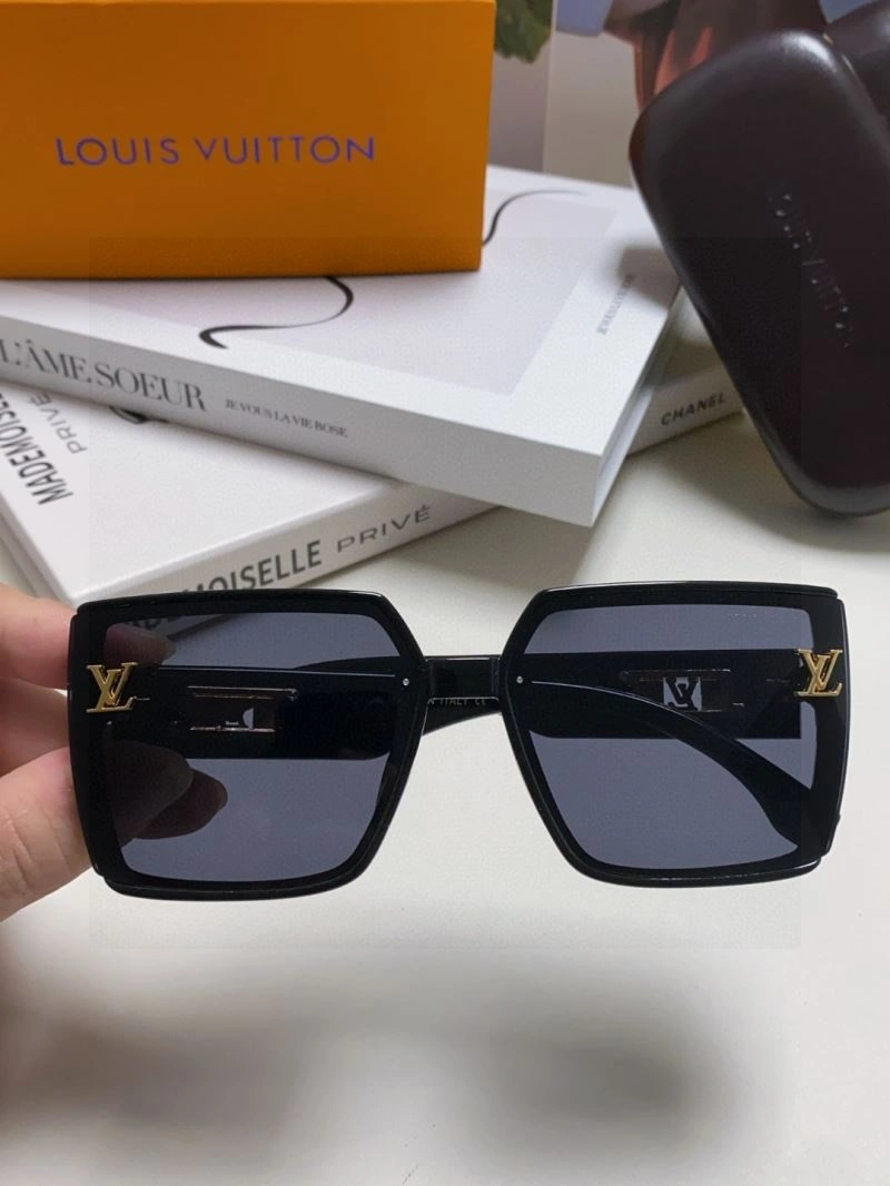 Chic Louis Vuitton Sunglasses 280833