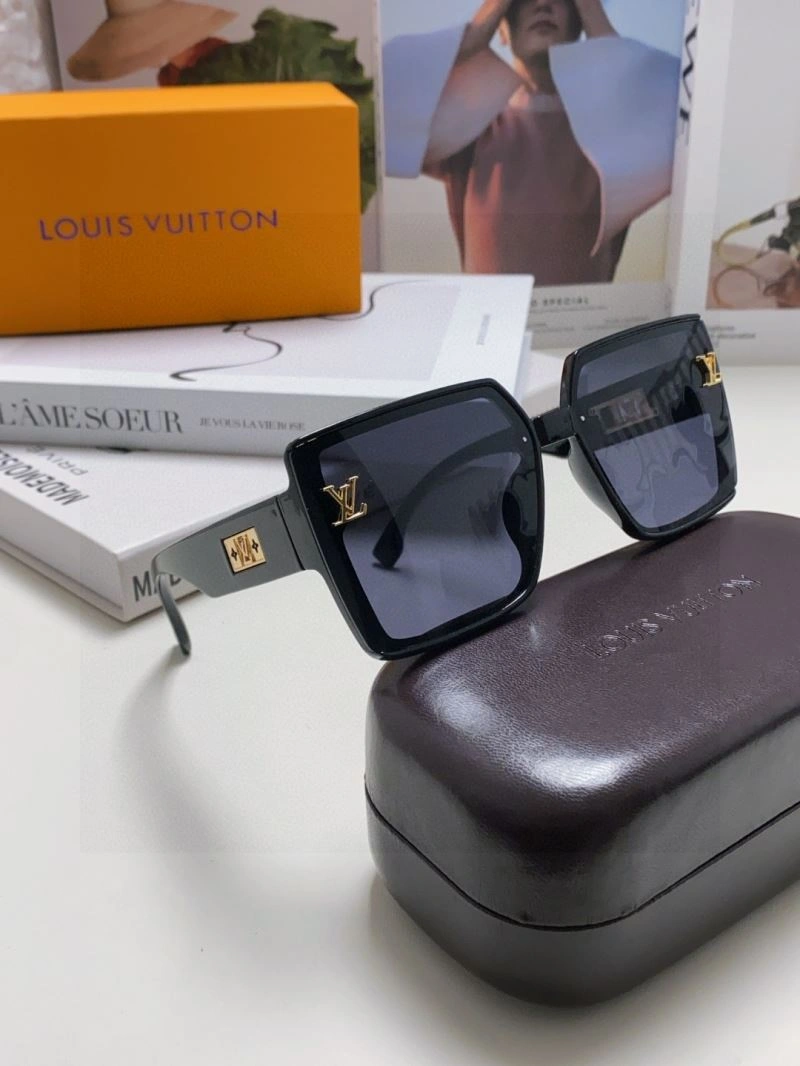 Chic Louis Vuitton Sunglasses 280833