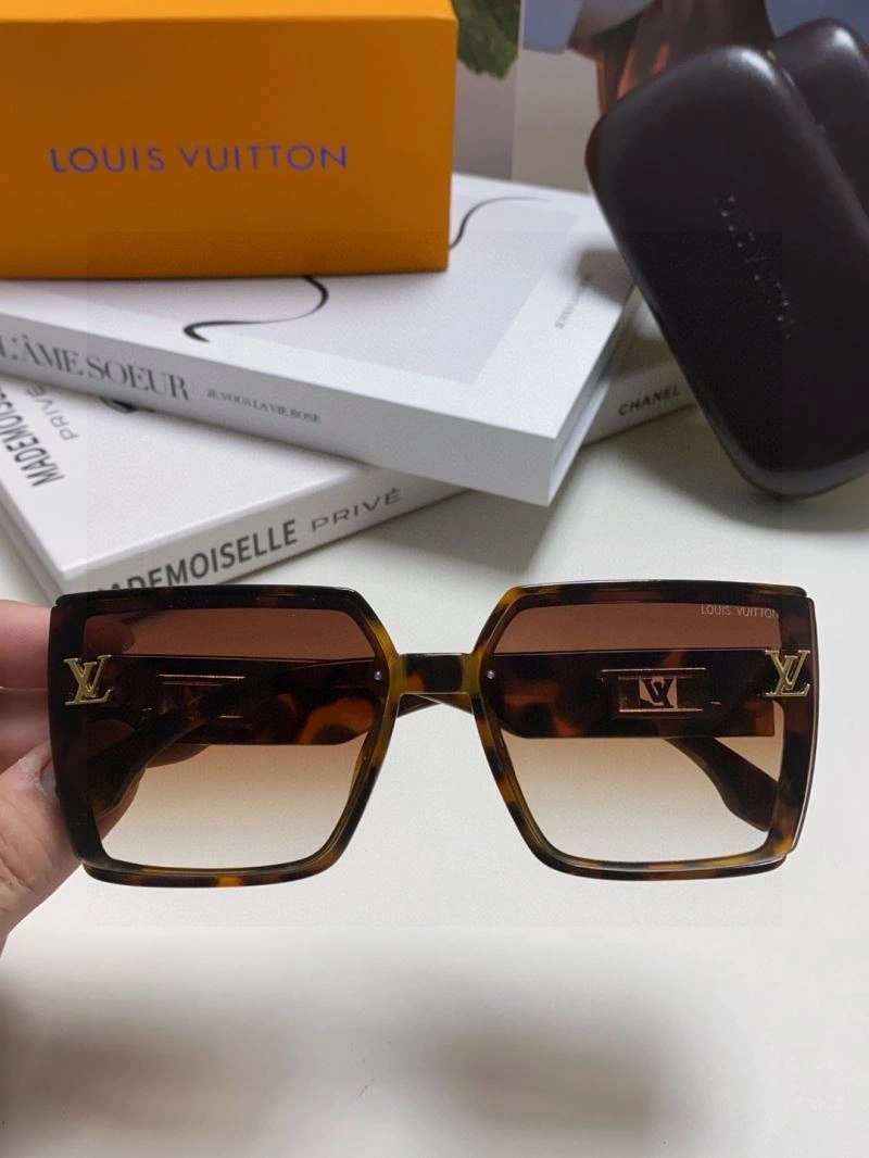 Louis Vuitton Sunglasses StreetReady 280824