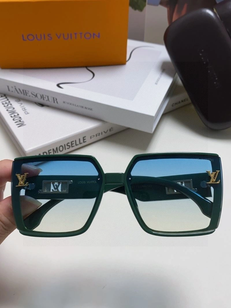 RelaxedFit Louis Vuitton Sunglasses 280827
