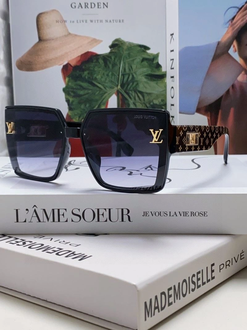DailyWear Louis Vuitton Sunglasses 280821