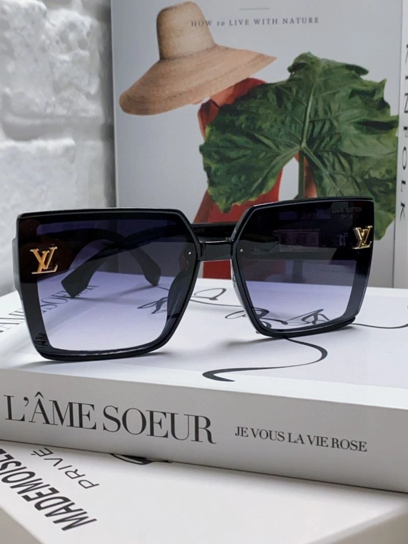DailyWear Louis Vuitton Sunglasses 280821