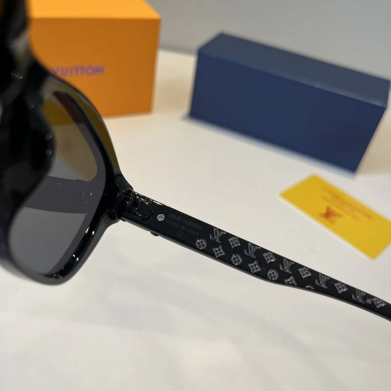 Louis Vuitton Sunglasses Premium 280807