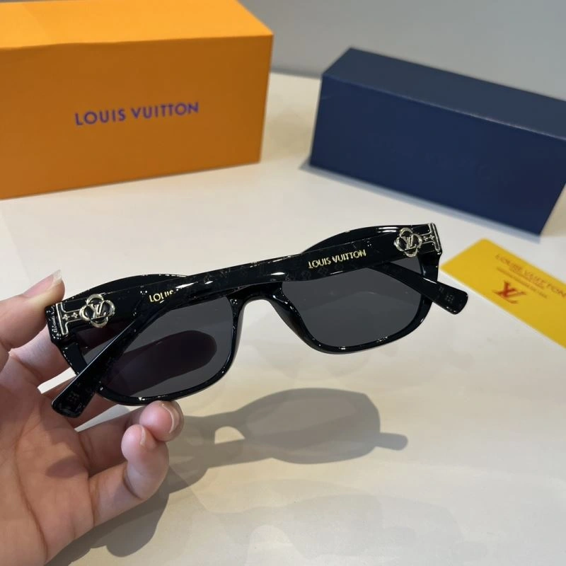 Louis Vuitton Sunglasses Premium 280807