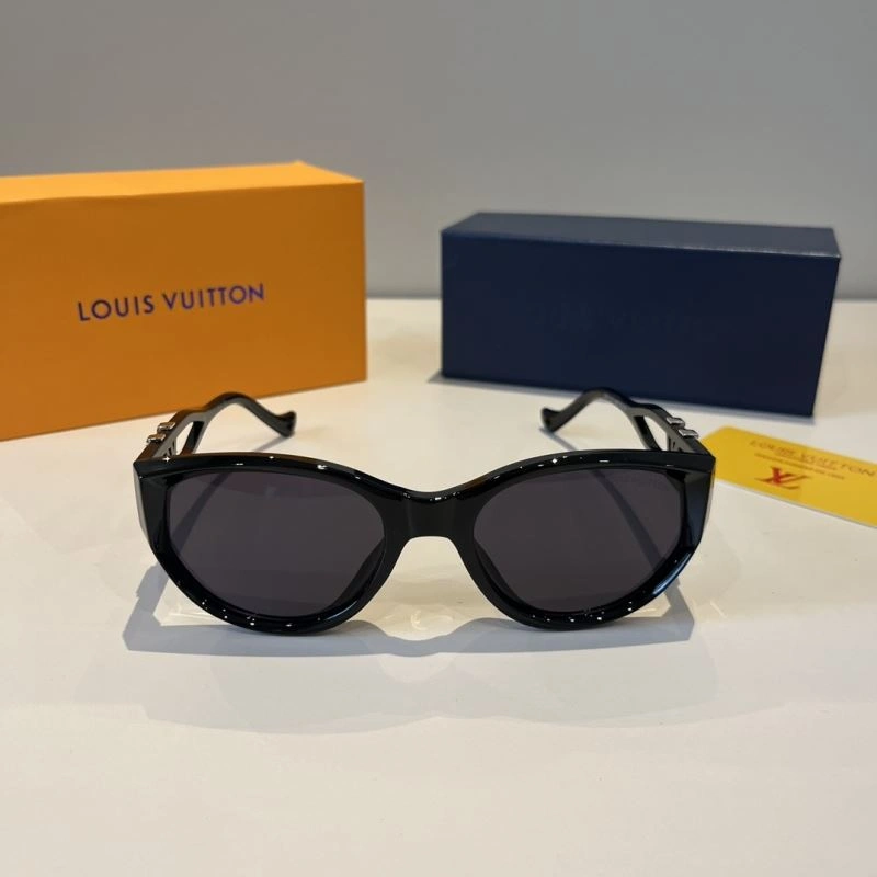 Effortless Louis Vuitton Sunglasses 280806