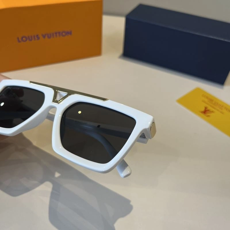 Affordable Louis Vuitton Sunglasses 280802