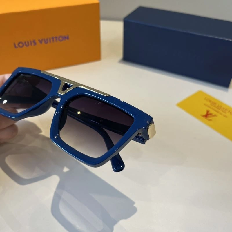 Louis Vuitton Sunglasses WaterResistant 280801