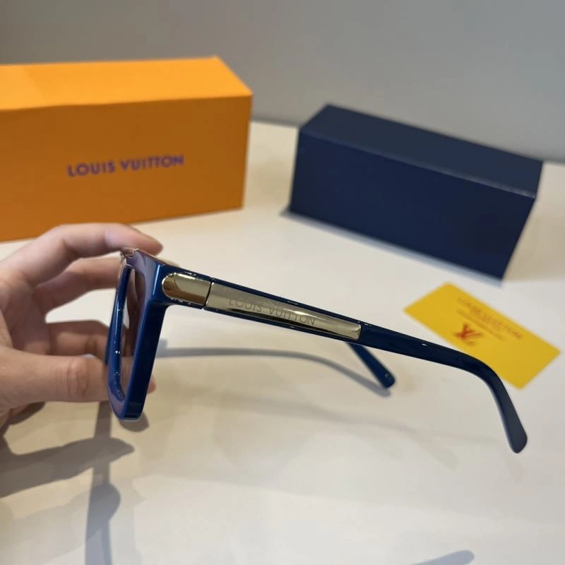 Louis Vuitton Sunglasses WaterResistant 280801