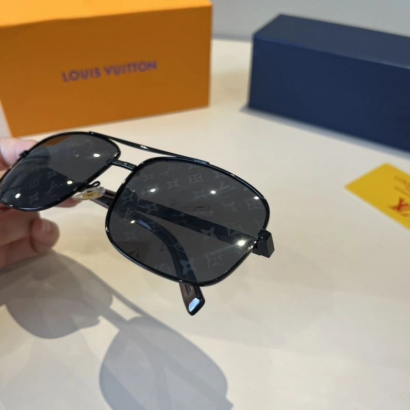 Louis Vuitton Sunglasses MoistureWicking 280772