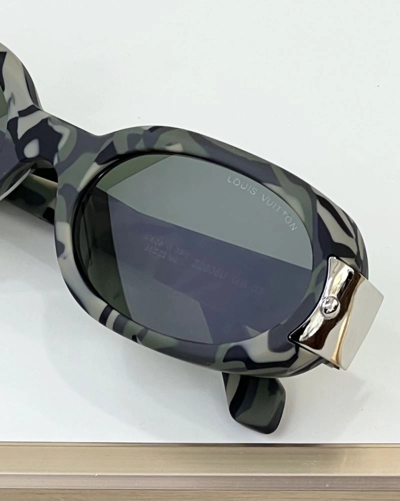 Louis Vuitton Sunglasses Sporty 281217