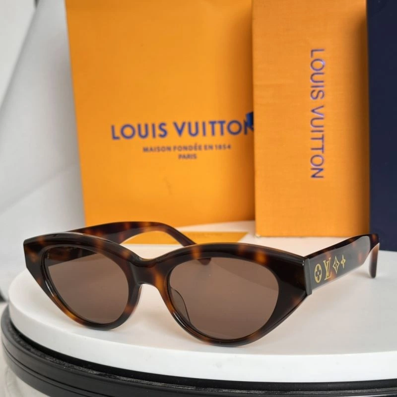 Casual Louis Vuitton Sunglasses 281210