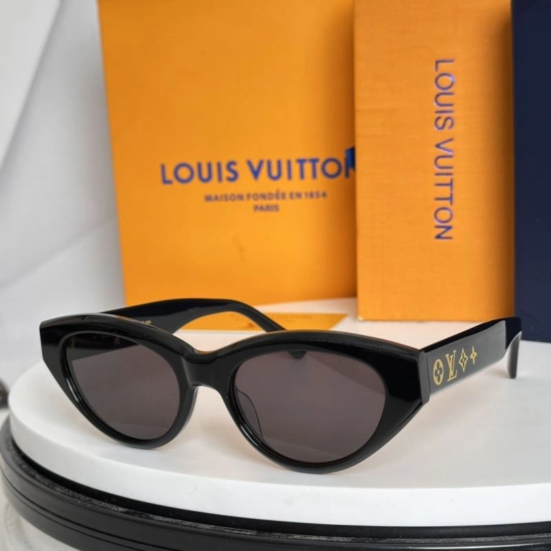 Casual Louis Vuitton Sunglasses 281210