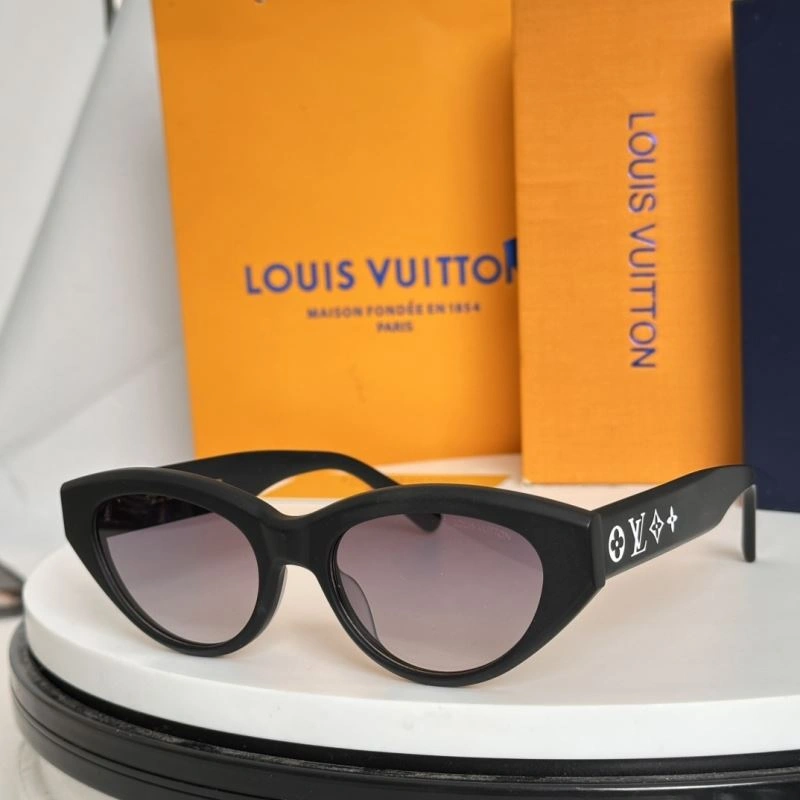 Casual Louis Vuitton Sunglasses 281210