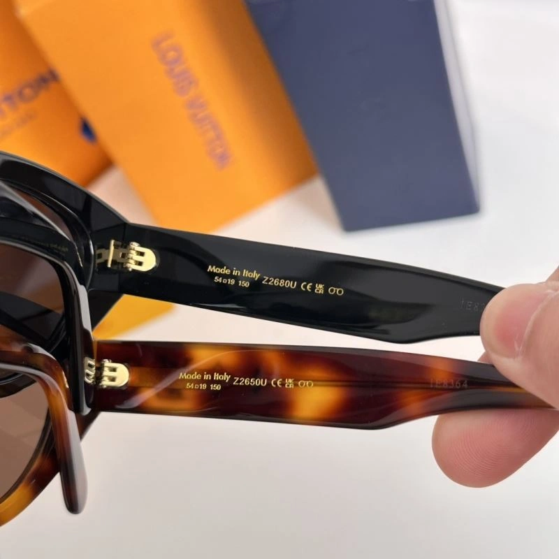 Casual Louis Vuitton Sunglasses 281210