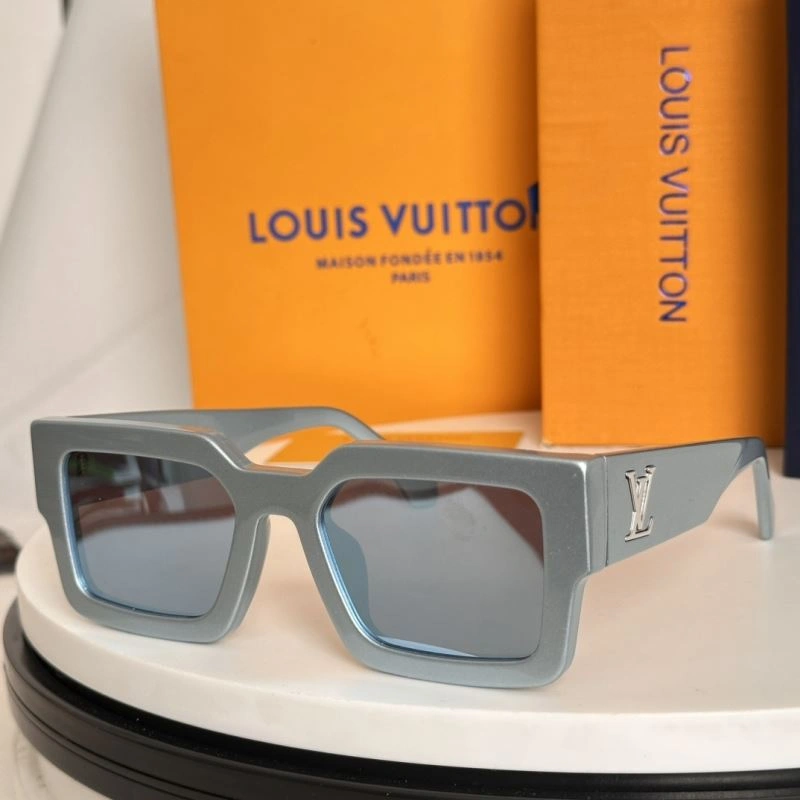 Louis Vuitton Sunglasses TravelReady 281196