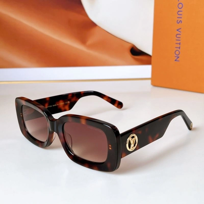 Louis Vuitton Sunglasses UrbanChic 281188