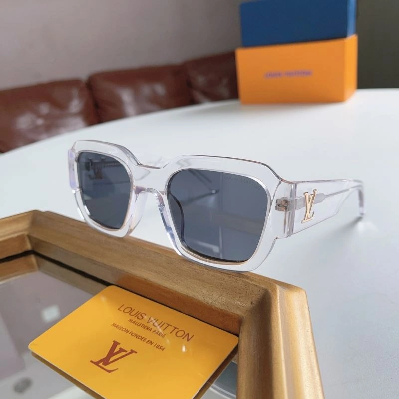 WaterResistant Louis Vuitton Sunglasses 281183