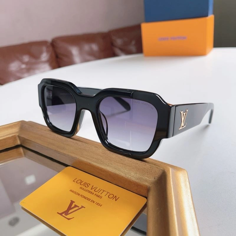 WaterResistant Louis Vuitton Sunglasses 281183