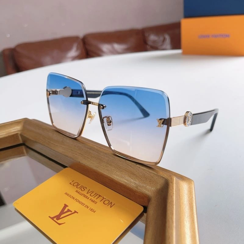 Louis Vuitton Sunglasses Upgraded 281174