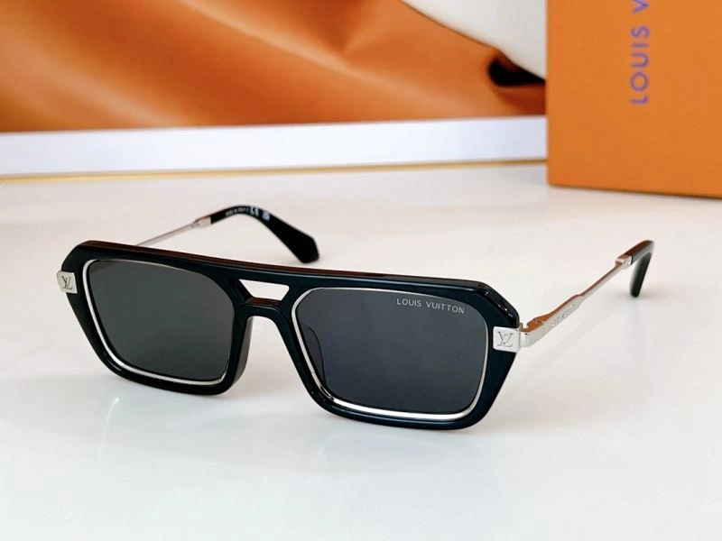 Louis Vuitton Sunglasses FashionForward 281153