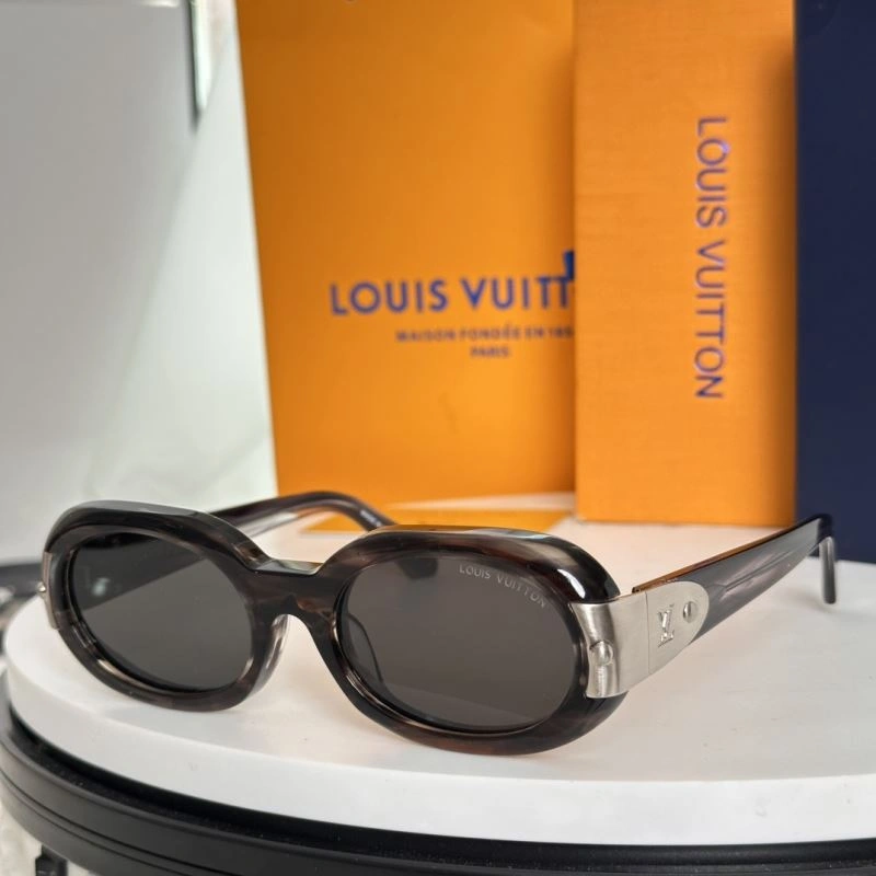 MoistureWicking Louis Vuitton Sunglasses 281157